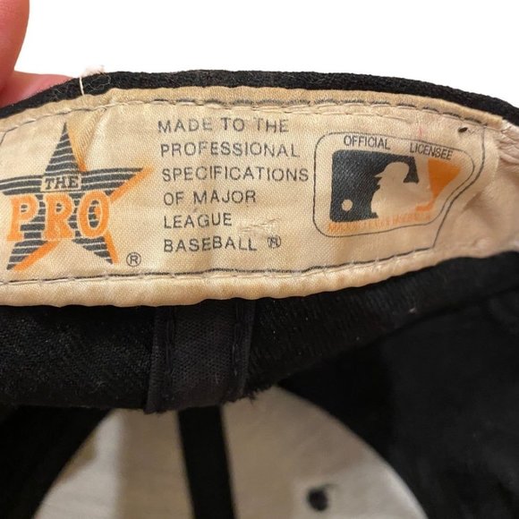 Vintage Sports Specialties Chicago White
Sox Fitted Hat 6 5/8 Fitted Wool 90s - Picture 6 of 8